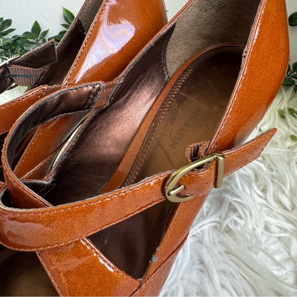 Anne Klein Tan Patent Leather peep toe heels - Picture 5 of 6
